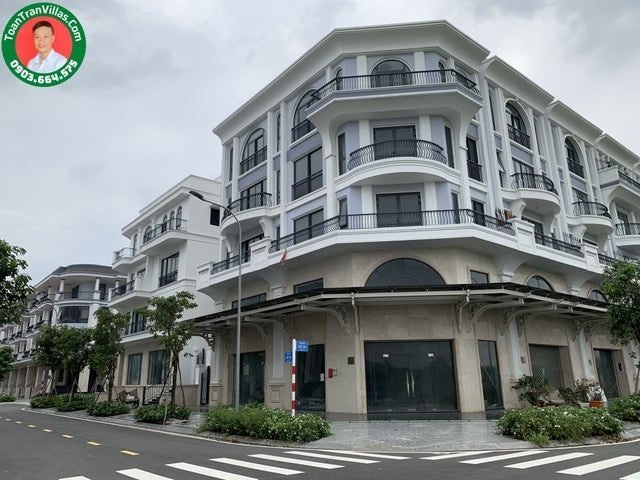 Nhà phố góc · góc 2 mặt tiền · 260 m² · Đông Nam Vạn Phúc
