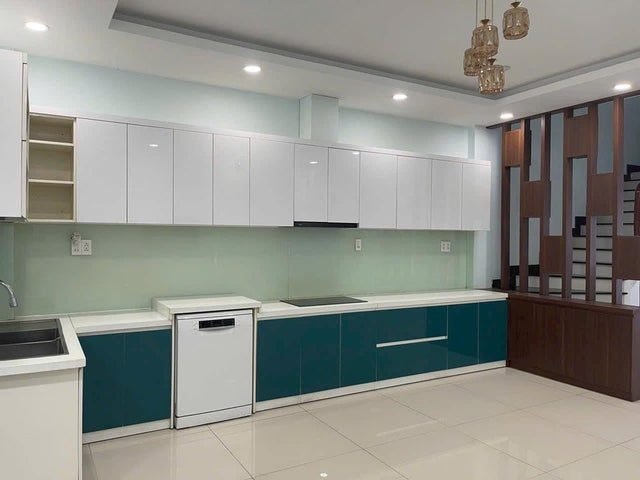 Nhà phố · thang máy · 107.5 m² · Vạn Phúc 1